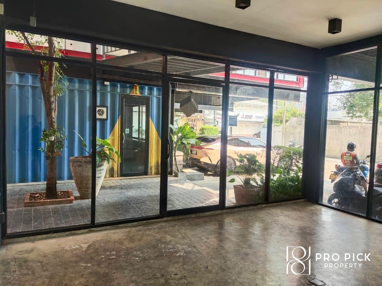 For Rent Retail Space BTS Ekkamai Sukhumvit Watthana Bangkok PP-00323 photo 3