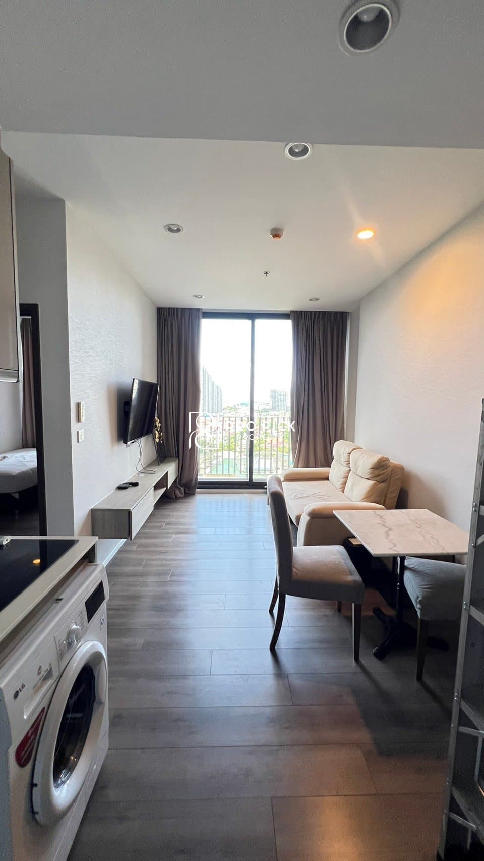 For Rent Condo Whizdom Essence Sukhumvit BTS Punnawithi PP-00324 - cover