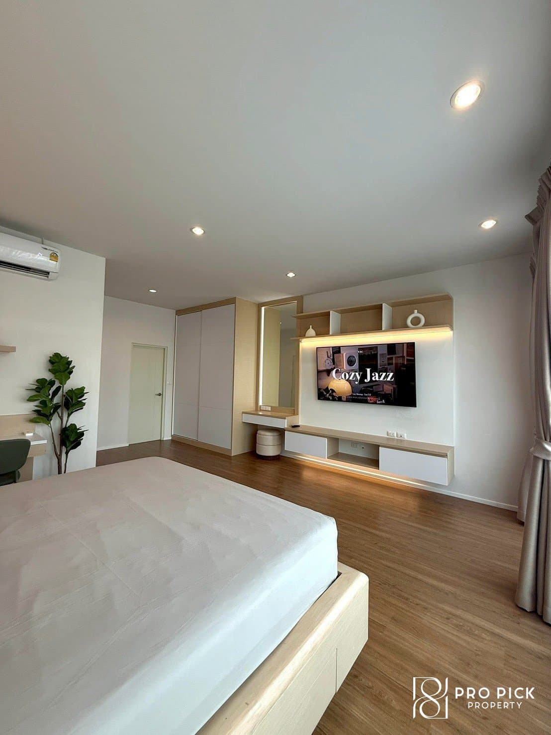 For Sale Baan Klang Mueng Bangna - Wongwaen Samut Prakan PP-00200 more photos