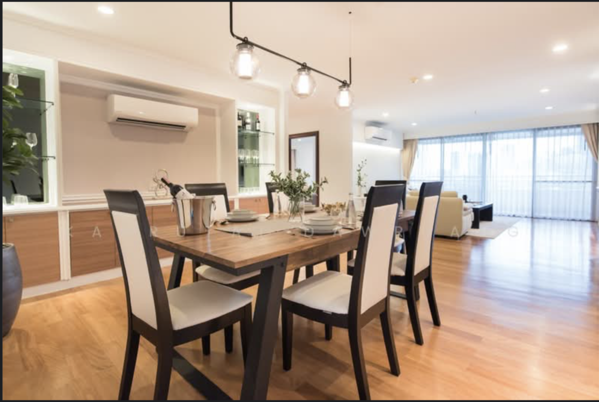 Phra Ram 9 Skyline Condo