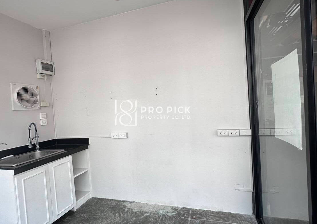For Rent Retail Space BTS Phromphong Watthana Sukhumvit PP-00001