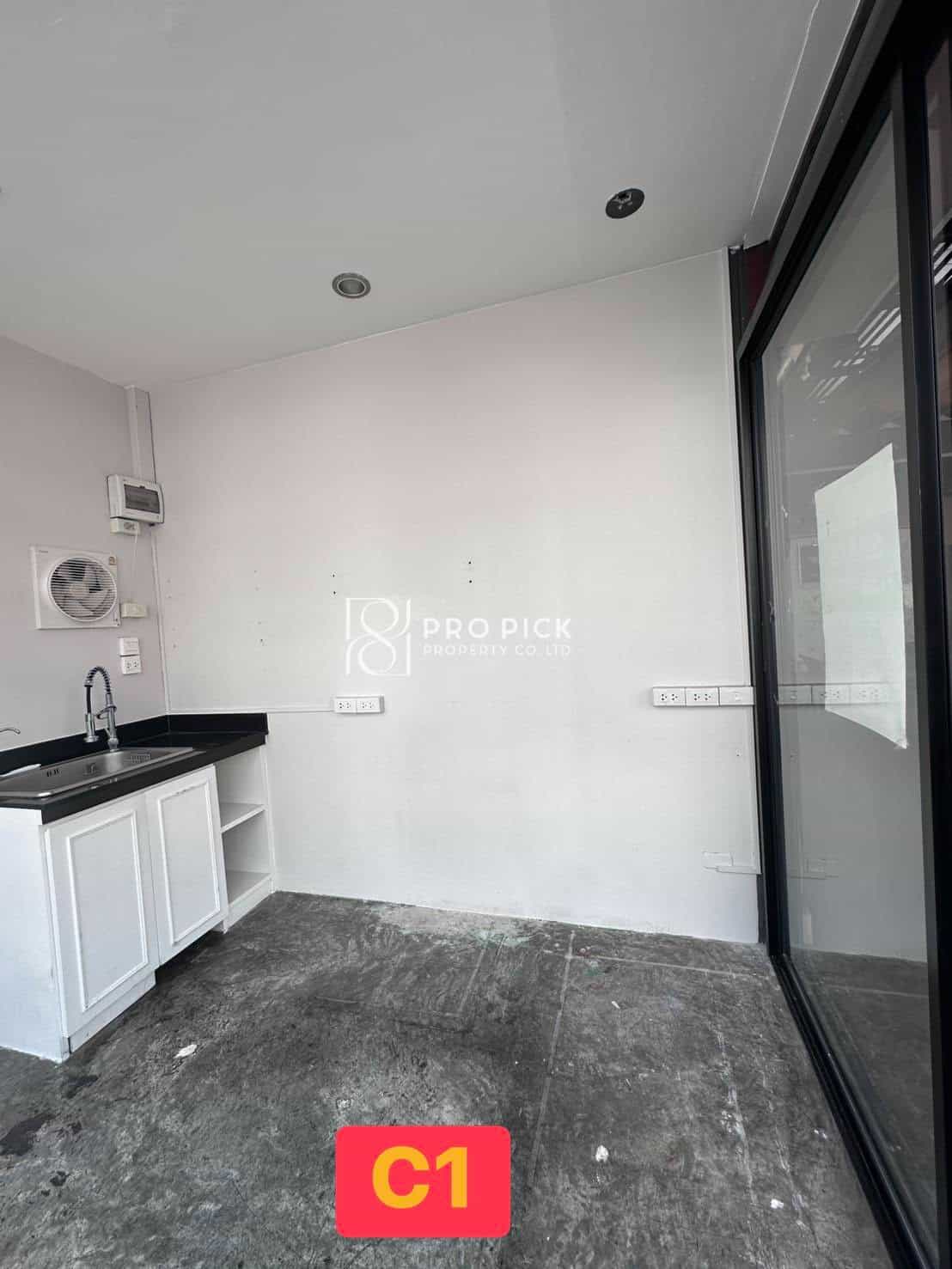 For Rent Retail Space BTS Phromphong Watthana Sukhumvit PP-00001