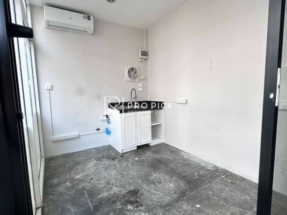 For Rent Retail Space BTS Phromphong Watthana Sukhumvit PP-00001