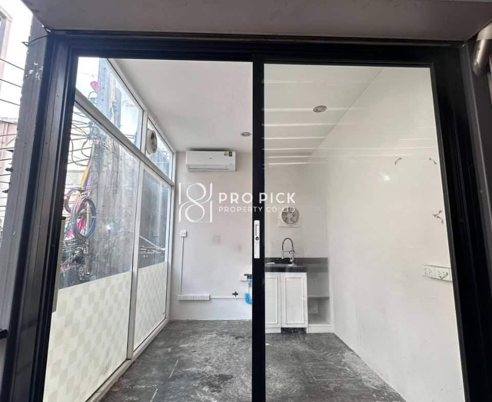 For Rent Retail Space BTS Phromphong Watthana Sukhumvit PP-00001