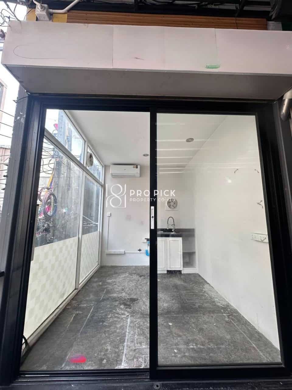 For Rent Retail Space BTS Phromphong Watthana Sukhumvit PP-00001
